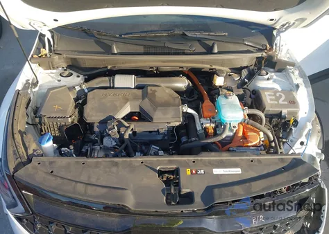 2025 Kia Sportage Plug-In Hybrid X-Line из США, поврежденный, VIN KNDPYDDHXS7215670